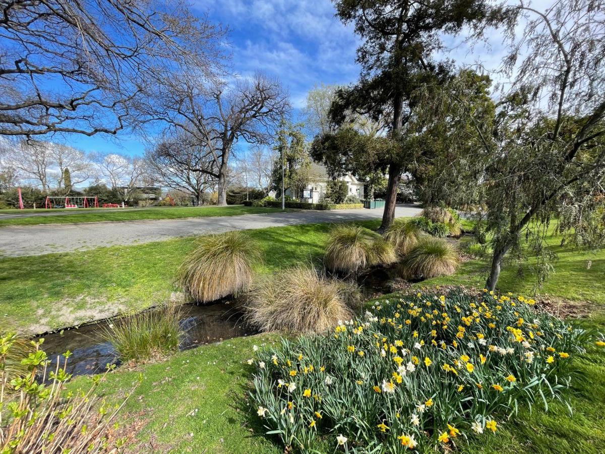 Quiet, New, Sunny Cnzhouse On Upstairs Near Cbd Apartment Christchurch Luaran gambar