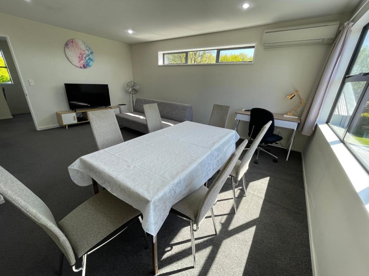 Quiet, New, Sunny Cnzhouse On Upstairs Near Cbd Apartment Christchurch Luaran gambar