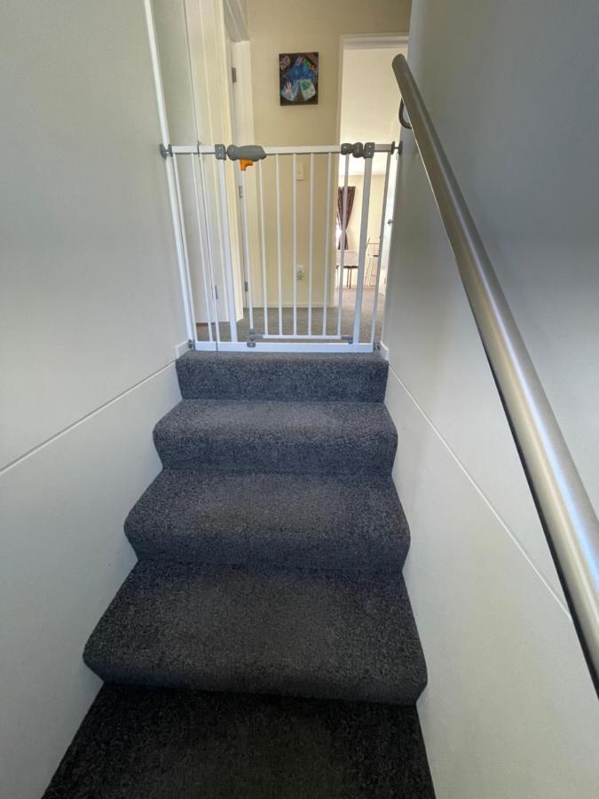 Quiet, New, Sunny Cnzhouse On Upstairs Near Cbd Apartment Christchurch Luaran gambar